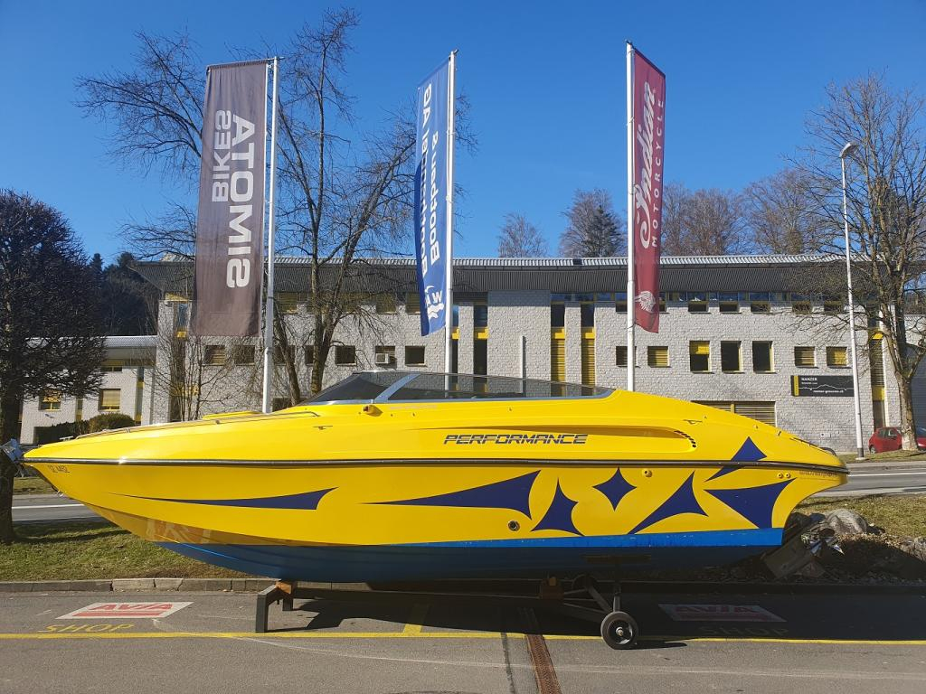 5676391-large 5676391-large